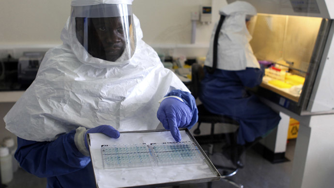 ebola-virus-guinea-border.si