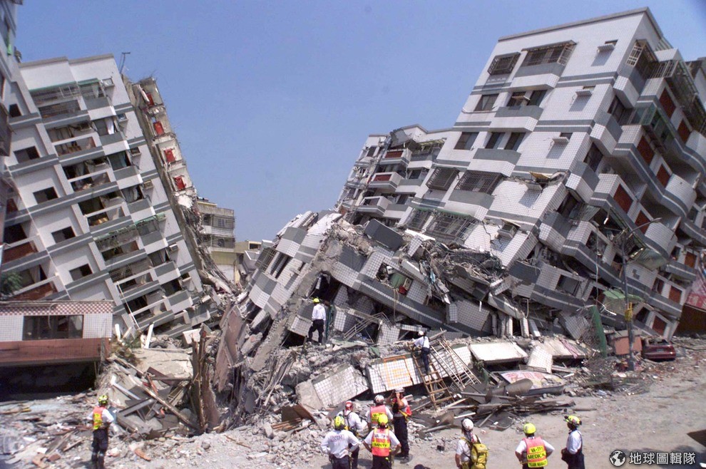 Multiple Buildings Collapse At Least 3 Killed In 64 Quake In Taiwan The Millennium Report 